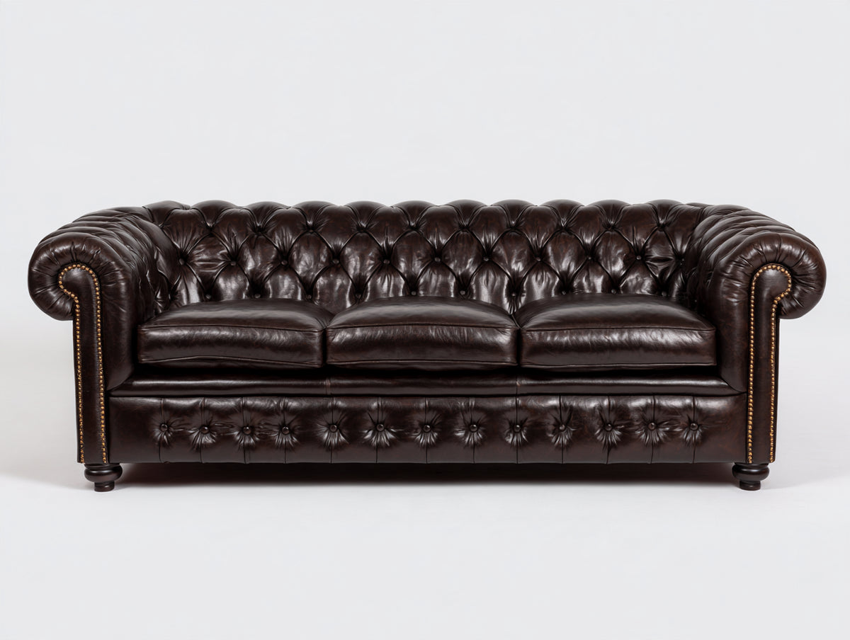 Sofá 3 plazas tapizado en cuero 225 x 95 x 78 cm - marrón oscuro y dorado - capitoné Chesterfield con brazos enrollados de estilo clásico